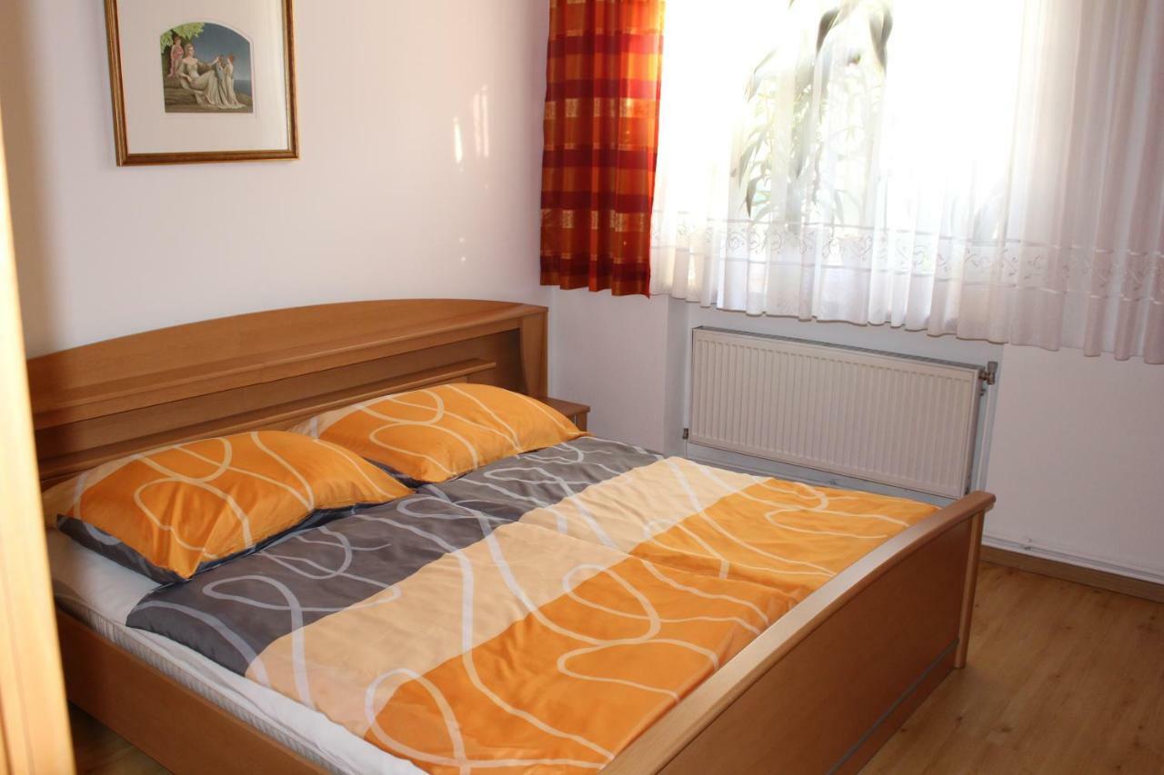 Appartement "Blumengassl" Moerbisch Am See Exterior photo